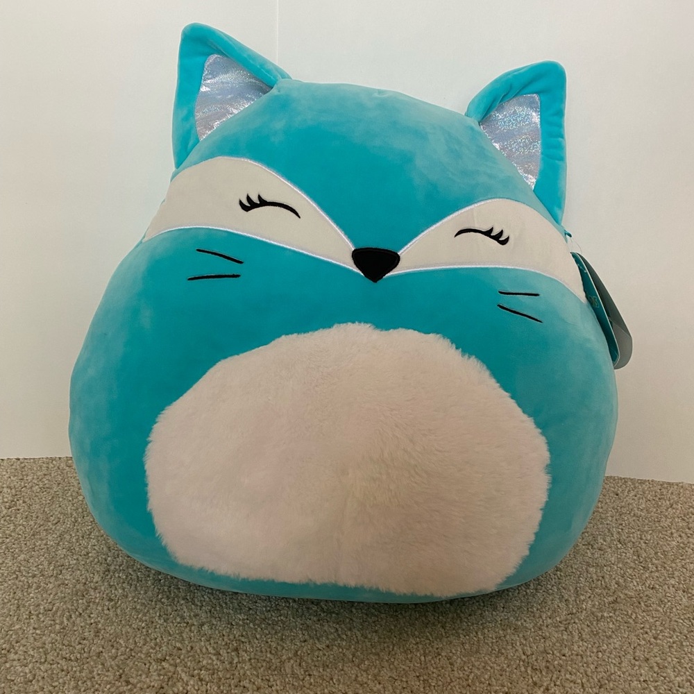 Squishmellow Pania blue fox 16in